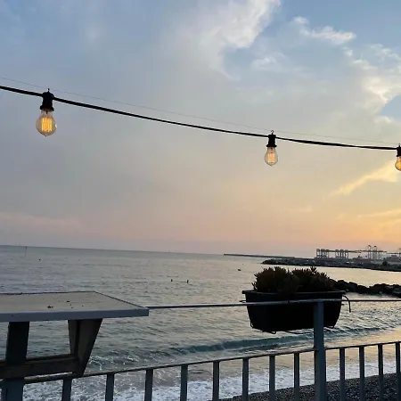 La Finestra Sull'oasi Genua