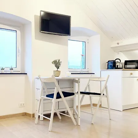 Apartment La Finestra Sull'oasi